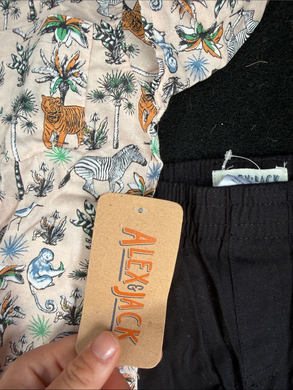 Kids Tropical Animal Button-Up Shirt and Black Shorts Set - Picture 2 of 4